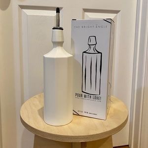 New Elixir Porcelain Oil Dispenser 24 oz - The Bright Angle